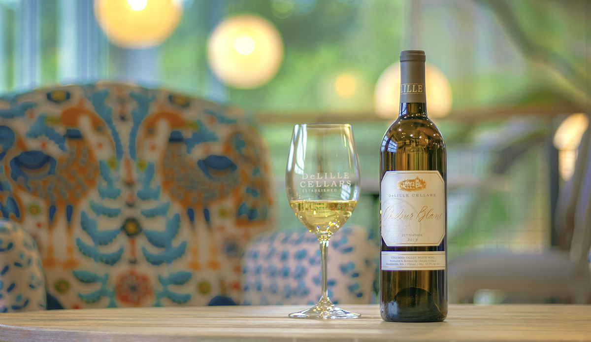 delille cellars chaleur blanc white wine at the woodinville tasting room